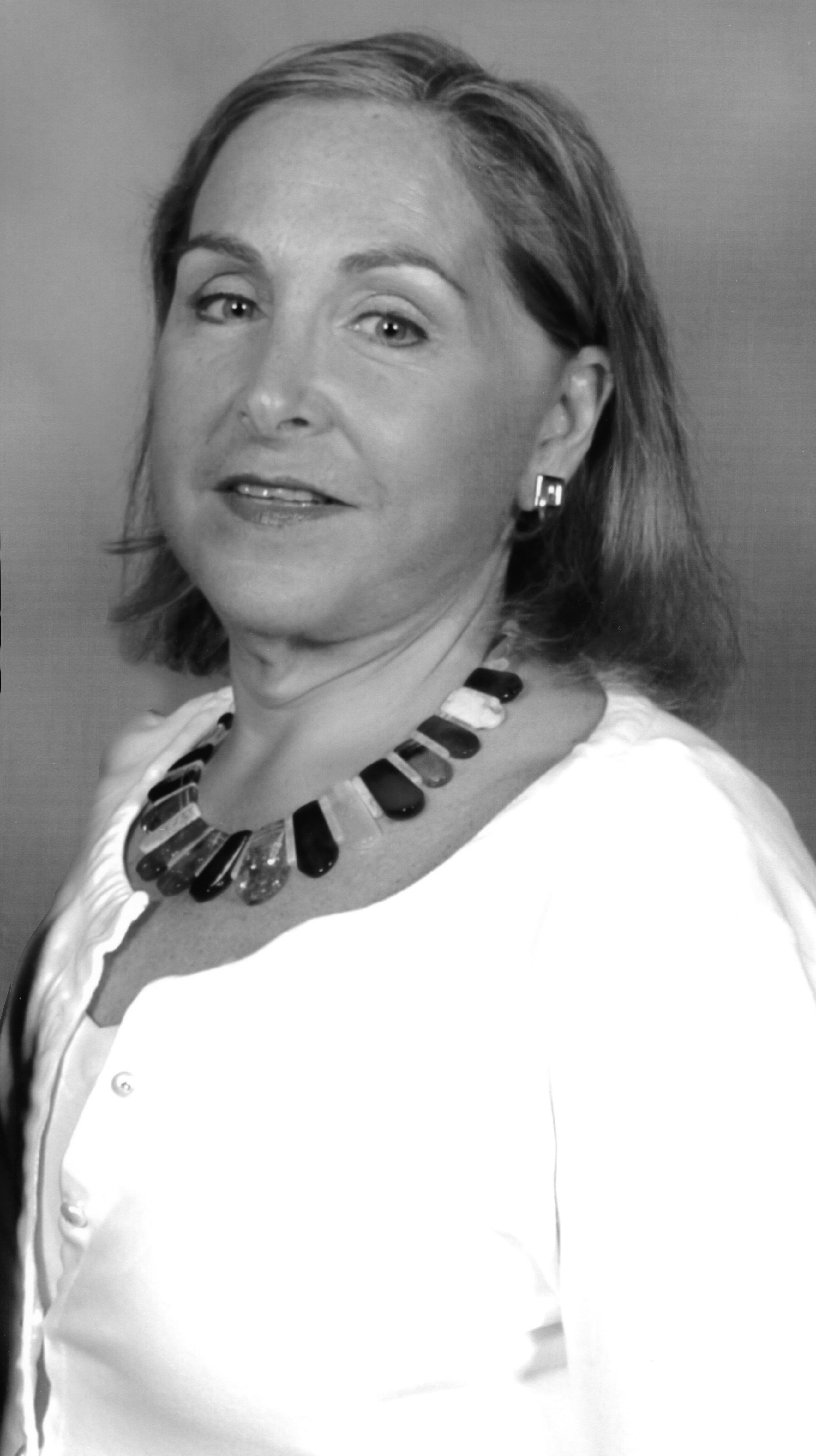 Headshot of Anita Feinberg