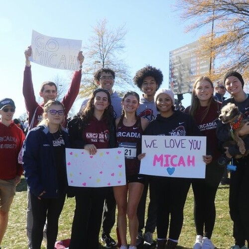 Micah with all of her supporters at the race.