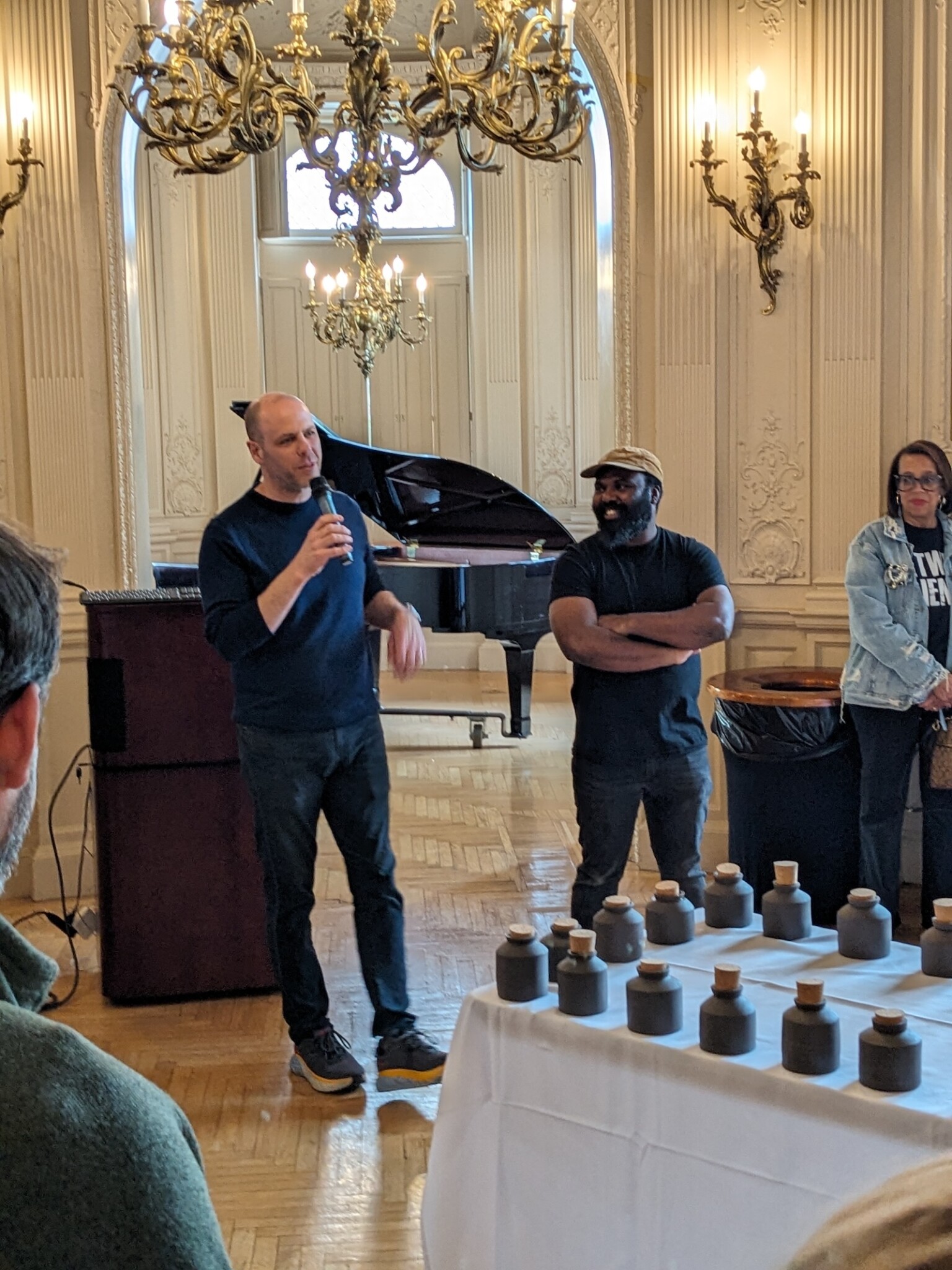 Prof. Gregg Moore speaks to attendees of the ˈȯi-stər · ve-səl pickled oyster tasting