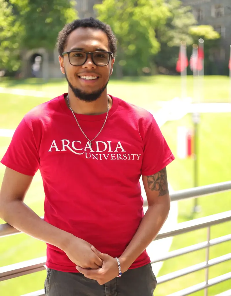 The headshot of orientation leader Noel Gonzales Jr.