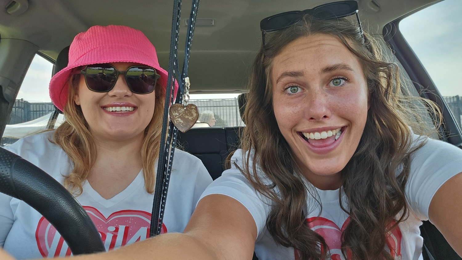 Incoming student Chana Rothschild smiling with her friend in the car.