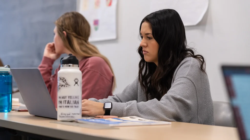 Students work in their Italian class.