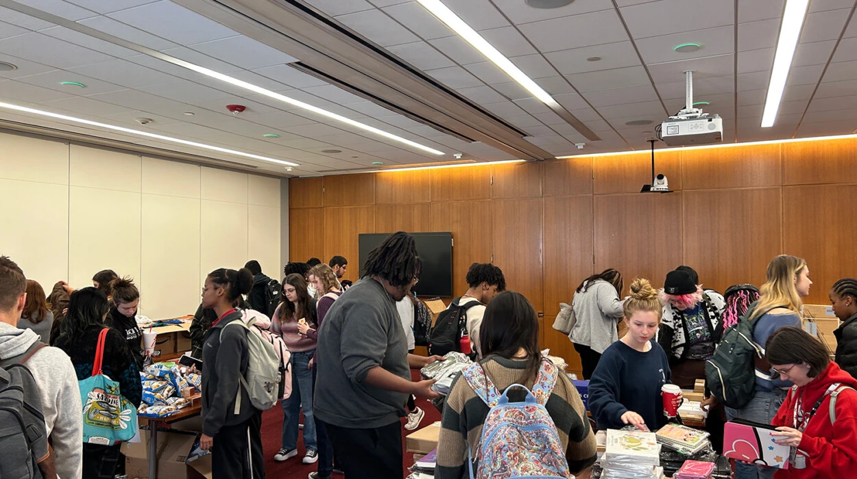 Students checking out the Pop-up Market in the Commons.