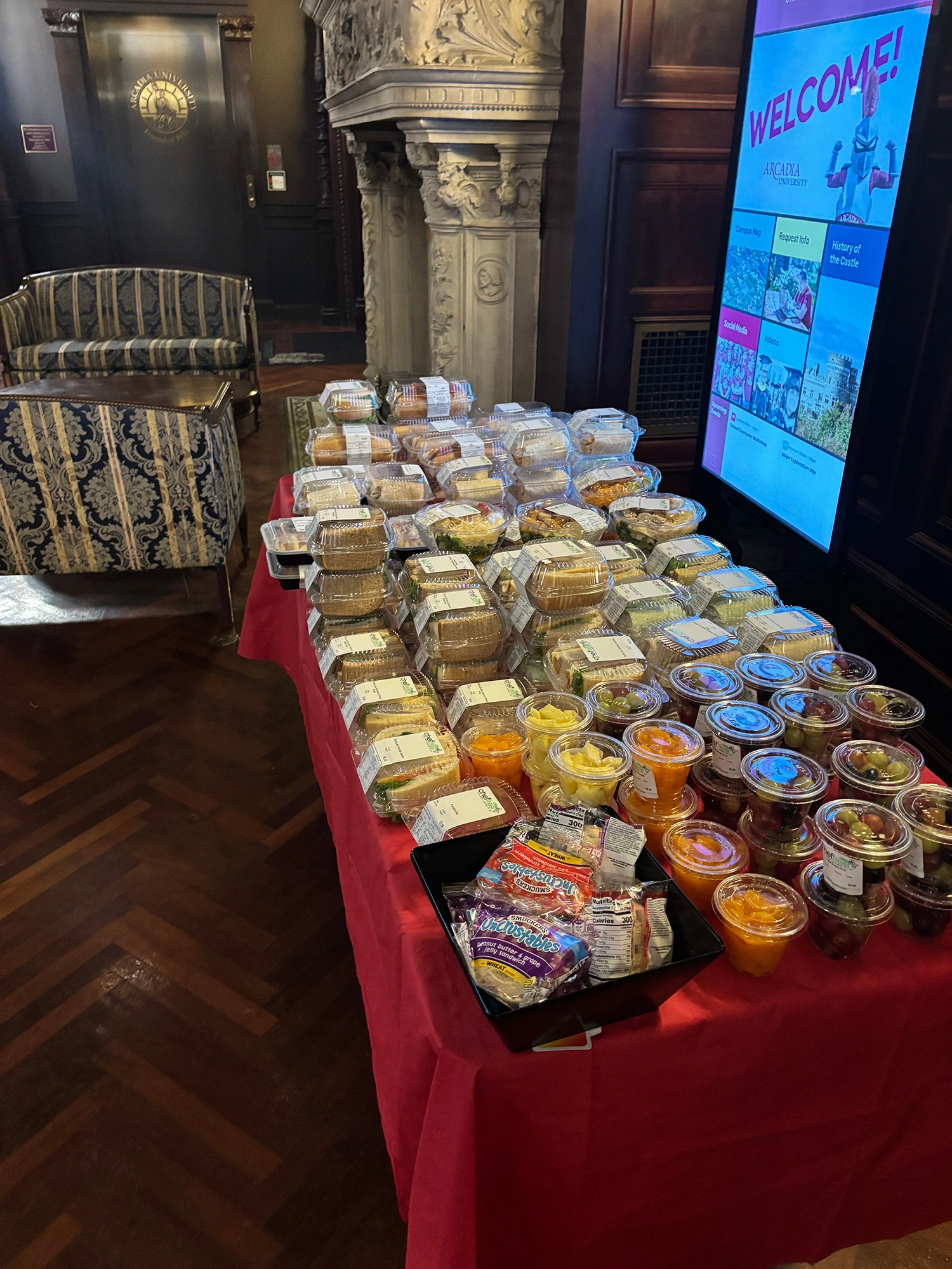 A table of to-go meals from the Home Away From Home Thanksgiving Dinner.