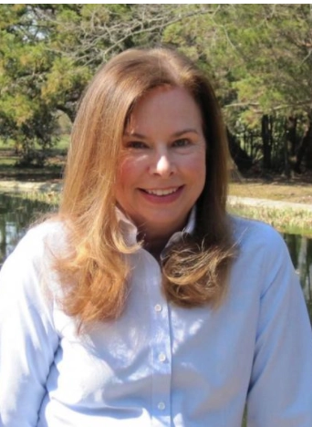 The headshot of Susan Shenker